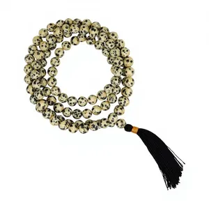 Collier Mala en Jaspe Dalmatien Naturel, 108 Perles Rondes de 8mm, Perles de Prière en Cristal pour Méditation et Yoga avec Pompon, Cadeau, Vente en Gros - Product Image 1