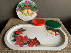 Metal Oval <b>Serving</b> Tray with Poinsettia Design Handpainted <b>Dishes</b> <b>Set</b> for Party Decor - Product Image 3