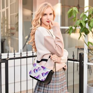 Sac messager personnalisé pour femme avec chaîne, sac à bandoulière tendance pour usage quotidien - Product Image 5