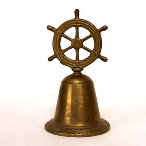 Cloche à main religieuse en laiton moulé d'Inde, style antique, en laiton poli, à prix abordables - Product Image 3