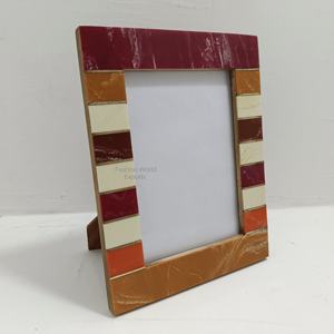 Marco de fotos con incrustaciones de resina con diseño de leopardo hecho a mano, madera con aspecto Natural, marco de fotos de fundición de resina hecho a mano en la India - Product Image 3