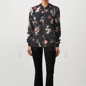 Chaquetas Varsity con Estampado para Mujer, Material Premium, Tacto Suave, Ligeras, Ropa de Moda para un Estilo Urbano Moderno - Product Image 3