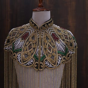 เสื้อคลุมปักเลื่อมทองหรูหรา ประดับด้วยพู่ยาวระยิบระยับ งานปักมือ สำหรับงานพรอม งานปาร์ตี้ ฤดูใบไม้ร่วง ปี 2024 ไซส์พลัสสำหรับผู้หญิง - Product Image 1