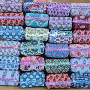 Floral Pattern Cosmetic Bag Small Zipper Closure Portable <b>Makeup</b> Organizer Pink Blue Green Textile Toiletry Bag - Product Image 1