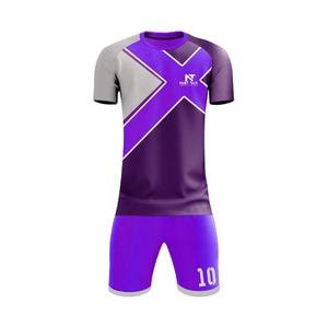 Vêtements de sport confortables pour hommes, uniforme de football 100% polyester, uniforme de football sur mesure pour hommes - Product Image 1