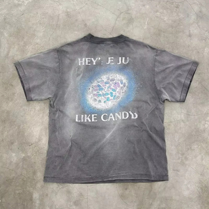 เสื้อยืดผู้ชายสไตล์วินเทจ พิมพ์ลายตามสั่ง ผ้าฝ้าย 100% สไตล์สตรีทแวร์ใหม่ ตกแต่งด้วยการเย็บแบบซันเฟด - Product Image 2