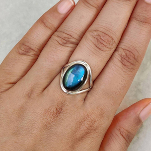 Bague en labradorite bleu feu naturel, argent sterling 925, bijou en pierre précieuse labradorite, bague de mariage, cadeau pour filles et femmes - Product Image 1