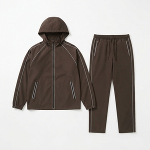 Ensemble de survêtement coupe-vent à fermeture éclair intégrale personnalisé OEM, 180 GSM, en microfibre noire, pour le streetwear et les vêtements de sport - Product Image 2