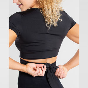 Venta al por mayor de ropa deportiva de verano para mujer, diseño de cuello corto, elástica, ligera, 180 g/m², de secado rápido, ajuste ceñido, personalizada y lisa, la más vendida. - Product Image 5