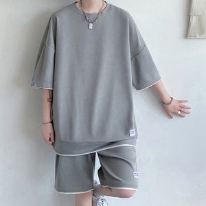 เสื้อผ้าฤดูร้อนขายส่ง ดีไซน์ใหม่ ชุดเซ็ตชาย เสื้อยืดแขนสั้น กางเกงขาสั้น ชุดเซ็ตคู่ชาย คุณภาพสูงสำหรับผู้ชาย ล้างสีแบบแอซิด - Product Image 1