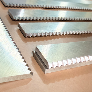Cuchillas QA con filo dentado para corte de embalajes, HSS, tamaño personalizado, fábrica en Vietnam, precio económico, alta resistencia a la abrasión, corte fácil - Product Image 2
