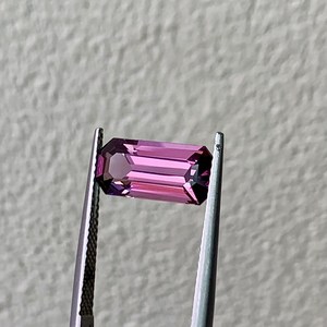Piedra Preciosa de Espinela Natural, Piedra Suelta, Origen India, Corte Octogonal Rosa, Certificada por Terceros, Perfecta para la Elaboración de Joyería Fina - Product Image 4