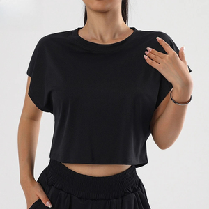 Haut court noir pour femme, à manches courtes, col rond, coupe ample, décontracté, en tricot, couleur unie, respirant, printemps-été - Product Image 1