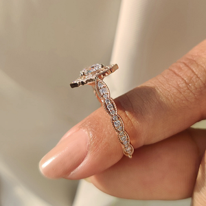 Anillo de Compromiso Clásico con Diamante Cultivado en Laboratorio, Microincrustaciones de Diamantes, Chapado en Oro, Anillo de Boda, Joyería Elegante y Moderna para Mujer - Product Image 4