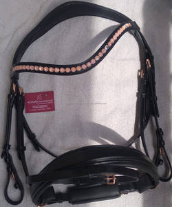 Bride de cheval de qualité supérieure en cuir haut de gamme avec bande de sourcils décorative élégante - Product Image 2