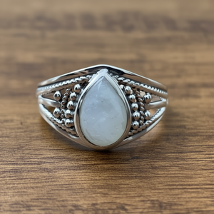 แหวนแฟชั่นมูนสโตน น้ำหนัก 3.2 กรัม - Product Image 3