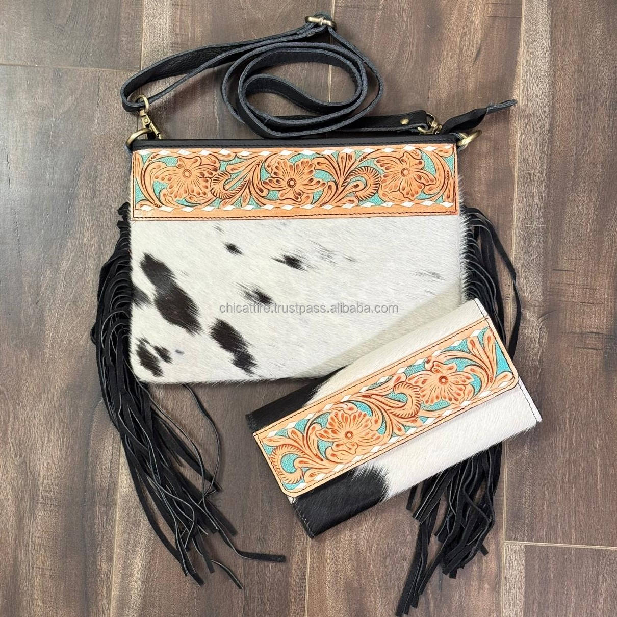 Black with Turquoise Tooling