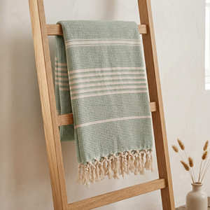 Recycled Cotton <b>Waffle</b> Weave Blanket 130x170 cm Textured Decorative Throw for Modern Farmhouse and Relaxed Home Furnishing - Product Image 3