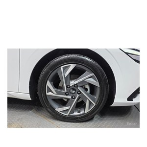 Hyundai Avante 2024, 1.6, Volante a la Izquierda, Estándar de Emisiones Euro V, Asientos de Cuero, Cámara Trasera, 21,943 km - Product Image 5