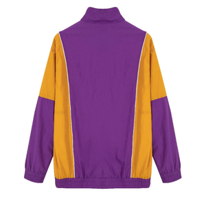 Chaqueta Cortavientos con Capucha Omega Morada y Dorada, Tallas Grandes, Estampada, con Cremallera Completa, Resistente a la Intemperie, Puños Elásticos, Bolsillos con Ribete y Cuello Alto - Product Image 2