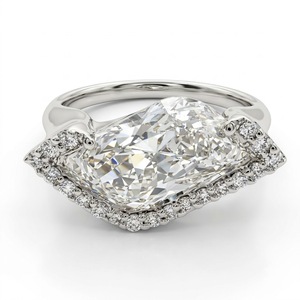 Anillo de Oro Blanco de 10K con Diamante Cultivado en Laboratorio de 1.88CTW, Corte Geométrico en Forma de Rombo, Certificado IGI, Banda Halo con Corte Elegante - Product Image 1