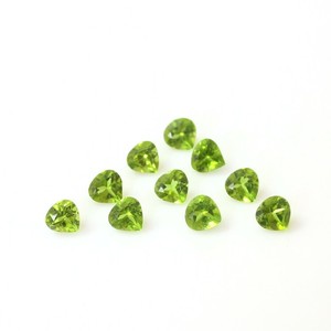 Peridoto verde oliva natural, corte corazón, piedra preciosa suelta, peridoto calibrado, cuentas de peridoto para la fabricación de joyas, collar, anillo, pendientes - Product Image 2