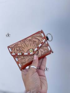 Porte-monnaie en cuir sculpté usiné à la main pour femmes élégant pochette portefeuille sac à main petite pochette en cuir véritable unisexe - Product Image 2