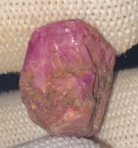 พลอยทับทิมดิบธรรมชาติ 30.15 กะรัต จากเคนยา เหมืองเฟโมส จอห์น โซล - Product Image 3