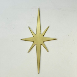 Décoration murale moderne en métal en forme d'étoile, or et argent, accent décoratif suspendu pour la maison, l'hôtel, l'intérieur de luxe - Product Image 3