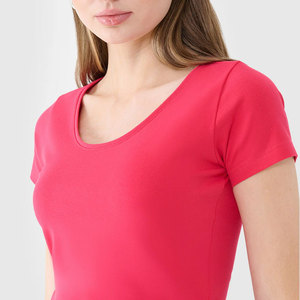 เสื้อครอปท็อปผ้าริบสำหรับออกกำลังกาย ดีไซน์ตัดเย็บแบบใหม่สำหรับผู้หญิง สีสันตามสั่ง ความยาวครอป  พร้อมกางเกงเข้าชุด - Product Image 4