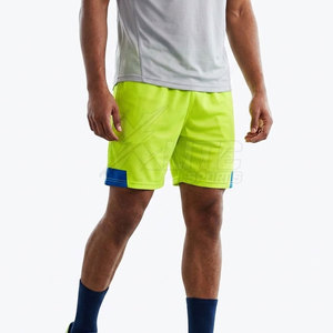 Shorts de football personnalisés pour hommes grandes tailles - 100% polyester rembourré, respirant, anti-humidité, vêtements de sport pour l'entraînement et les matchs - Product Image 4