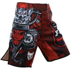 Shorts MMA unisexes pour adultes, impression par sublimation, motif loup rouge et noir sur le devant, design samouraï, évacuation de l'humidité, coupe régulière, sports de combat - Product Image 1