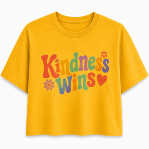 เสื้อครอปท็อปผู้หญิง แขนสั้น คอกลม ลาย Kindness Wins ผ้าฝ้ายแท้ 100% ระบายอากาศได้ดี สวมใส่สบายๆ สำหรับฤดูใบไม้ผลิและฤดูร้อน น้ำหนัก 180 กรัม - Product Image 1