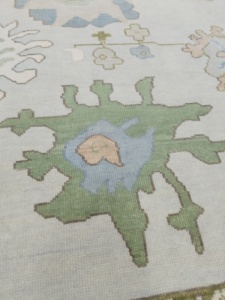 Tapis en laine noué à la main, tapis de style floral transitoire avec bordure verte, style nœuds persans, tapis pastel pour salon - Product Image 5