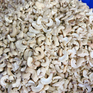 Ready To Ship Broken Cashew <b>Nuts</b> <b>Kernels</b> Kaju Badam Split Cashews SANTIGO OEM, ODM Packaging - Product Image 4
