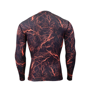 Chemises de compression pour hommes en polyester et élasthanne de haute qualité, sur mesure, couleur unie, pour la gym et le fitness. - Product Image 2