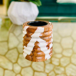 Brûleur à oud en bois arabe exclusif avec incrustation artistique en résine pour la fragrance d'intérieur, les rassemblements du Ramadan et le style intérieur spirituel - Product Image 2