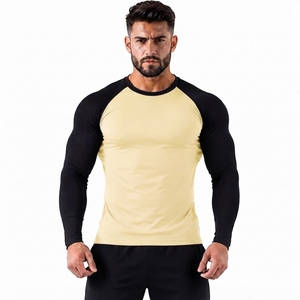 Camiseta Deportiva de Manga Larga para Hombre, Color Mostaza y Negro, Estilo Raglán, de Secado Rápido, Spandex y Poliéster - Product Image 1