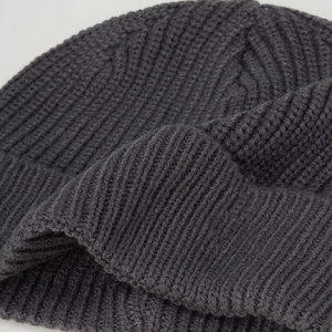 Elegantes Gorros de Mohair para Mujer, Gorros de Invierno Térmicos y Elásticos con Tela Transpirable para Uso en el Mundo Empresarial y la Moda - Product Image 3