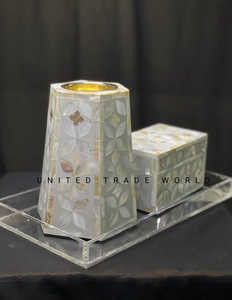 กล่องเก็บของพร้อมถาดอะคริลิคหรือพลาสติกสำหรับเป็นของขวัญจาก United Trade World