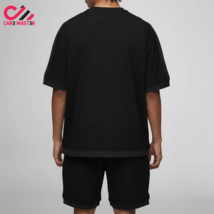 ชุดเซ็ตเสื้อยืดแขนสั้นและกางเกงขาสั้นสองชิ้นสำหรับผู้ชายสไตล์ใหม่สำหรับฤดูร้อน ราคาสมเหตุสมผล ดีไซน์แบบ OEM - Product Image 2