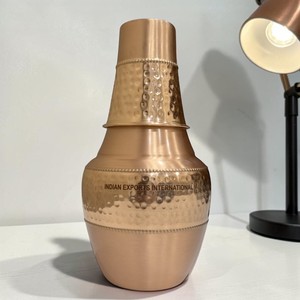 Jarra de agua de cobre hecha a mano con vaso de vidrio. (Cobre Puro Certificado) - Product Image 1