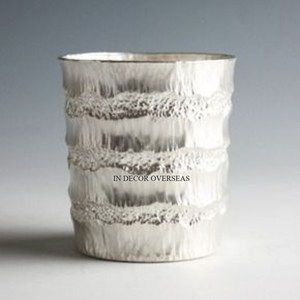 Pot de fleurs en métal unique et élégant, sculpté à la main, texture irrégulière, décoration intérieure, finition argentée, design minimaliste - Product Image 3