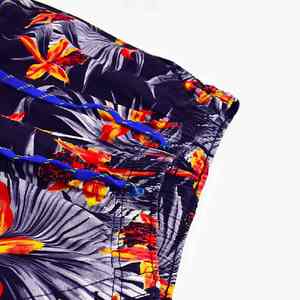 Shorts de course respirants, écologiques, à séchage rapide, entièrement imprimés par sublimation, taille mi-haute avec cordon de serrage - Product Image 3