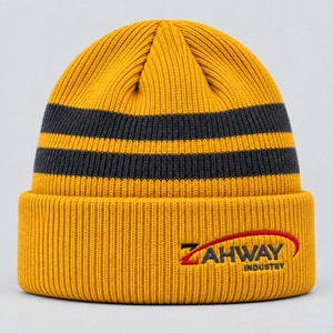 Gorro de punto de moda con aislamiento térmico, tela suave, ajuste cómodo, logotipo personalizado bordado para uso en exteriores con clima frío. - Product Image 1