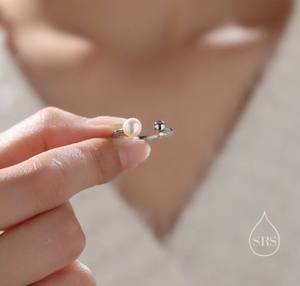 Bague ouverte minimaliste en argent sterling avec perle et boule, perle d'eau douce authentique, taille ajustable, bague en perle véritable - Product Image 5