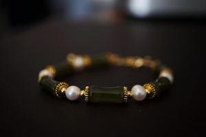 Bracelet en jade vert, perle de jade naturelle, chaîne en or, bracelet de yoga en cristal, bijoux de guérison, cadeau pour elle - Product Image 6