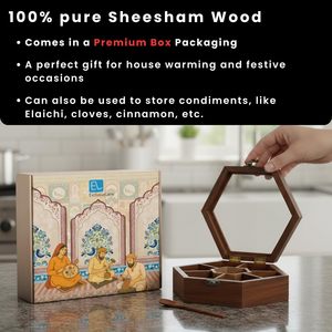Caja de especias tradicional de madera con diseño de compartimentos tallados para almacenamiento de hierbas - Product Image 2