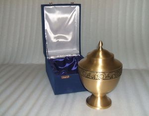 Vente chaude urnes de crémation européennes Gulden fini élégant pour les fournitures funéraires urnes en métal au prix de gros nouvelles urnes souvenir - Product Image 1