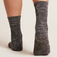 Chaussettes noires en coton tricoté 100 %, style minimaliste, respirantes, décontractées, épaisseur standard, collection printemps